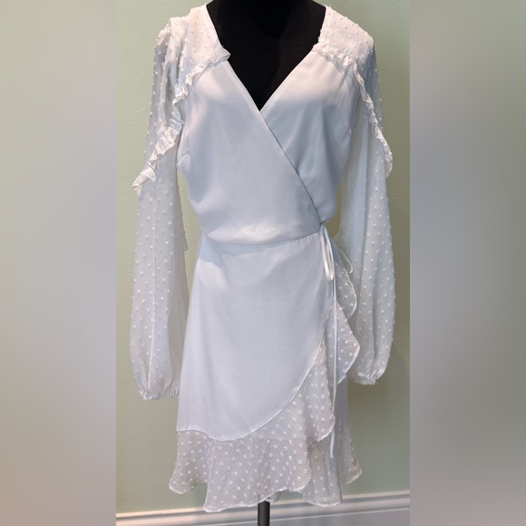 Gianni Bini Dresses & Skirts - Gianni Bini Bridal White Wrap Dress, Sheer Dotted Long Sleeves, Size S